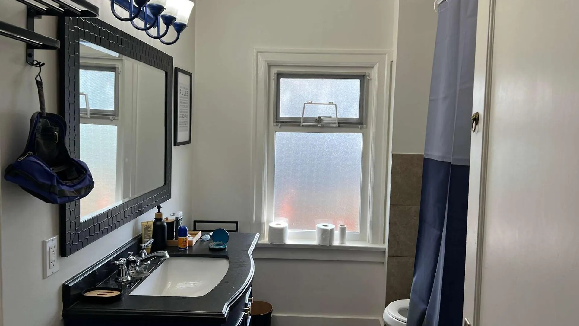 Melrose Place Main Suite Victoria Canada
