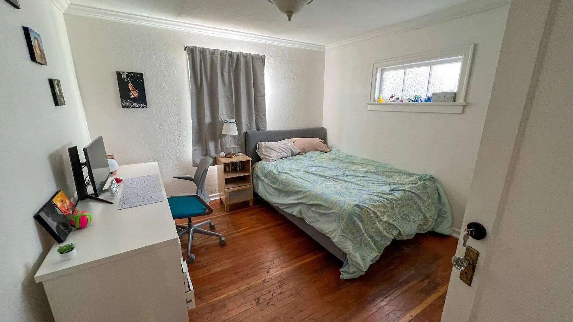 Melrose Place Main Suite Victoria